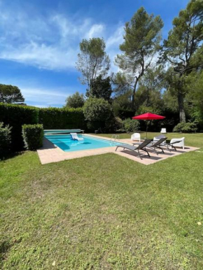 Splendide Villa provinciale proche Nice, Cannes.